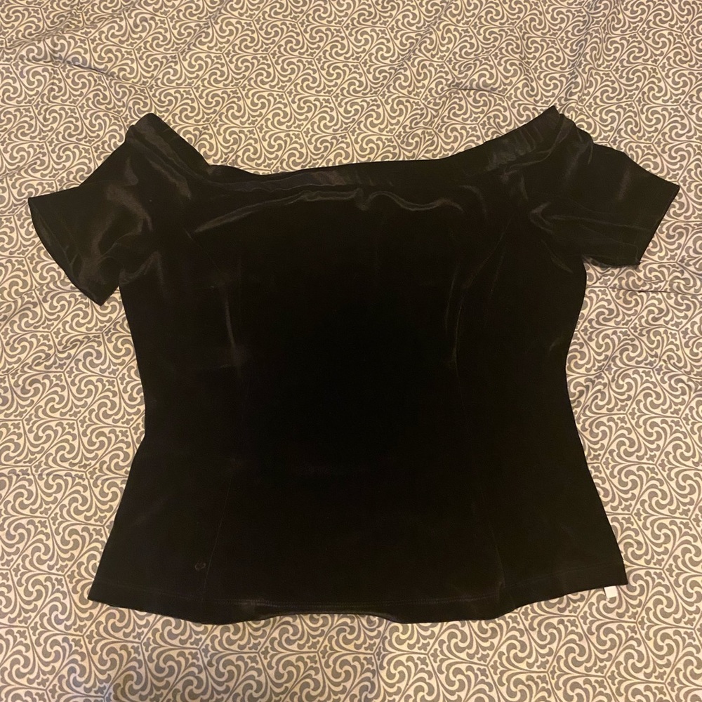 Yoana baraschi black off-the-shoulder velvet top